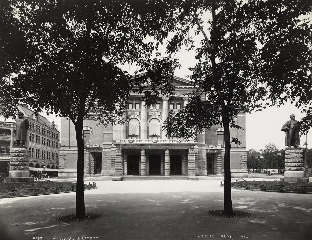beate-ellingsen-nationaltheatret-fasade (1199x922)